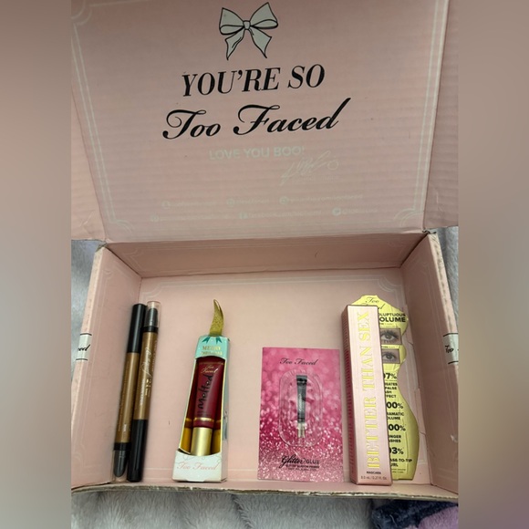 Too Faced Other - New Too Faced Bundle Mascara, Eyeshadow Liners, Powder and Lip